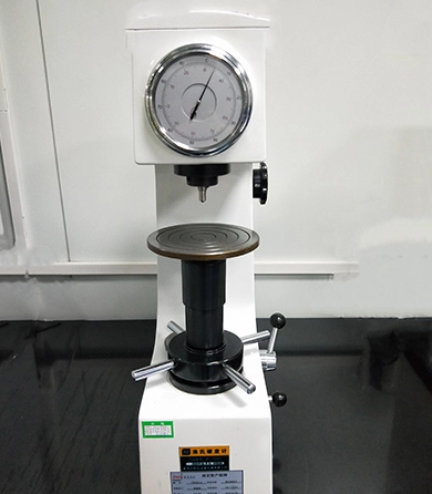 rockwell hardness tester